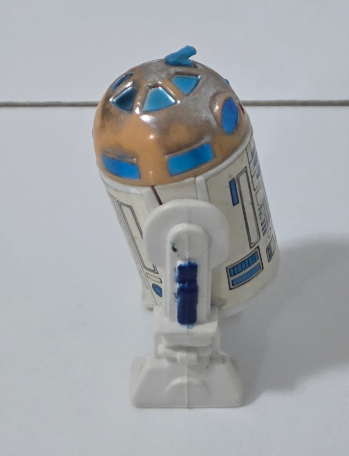 R2-D2 (Artoo-Detoo) (with Sensorscope) sold