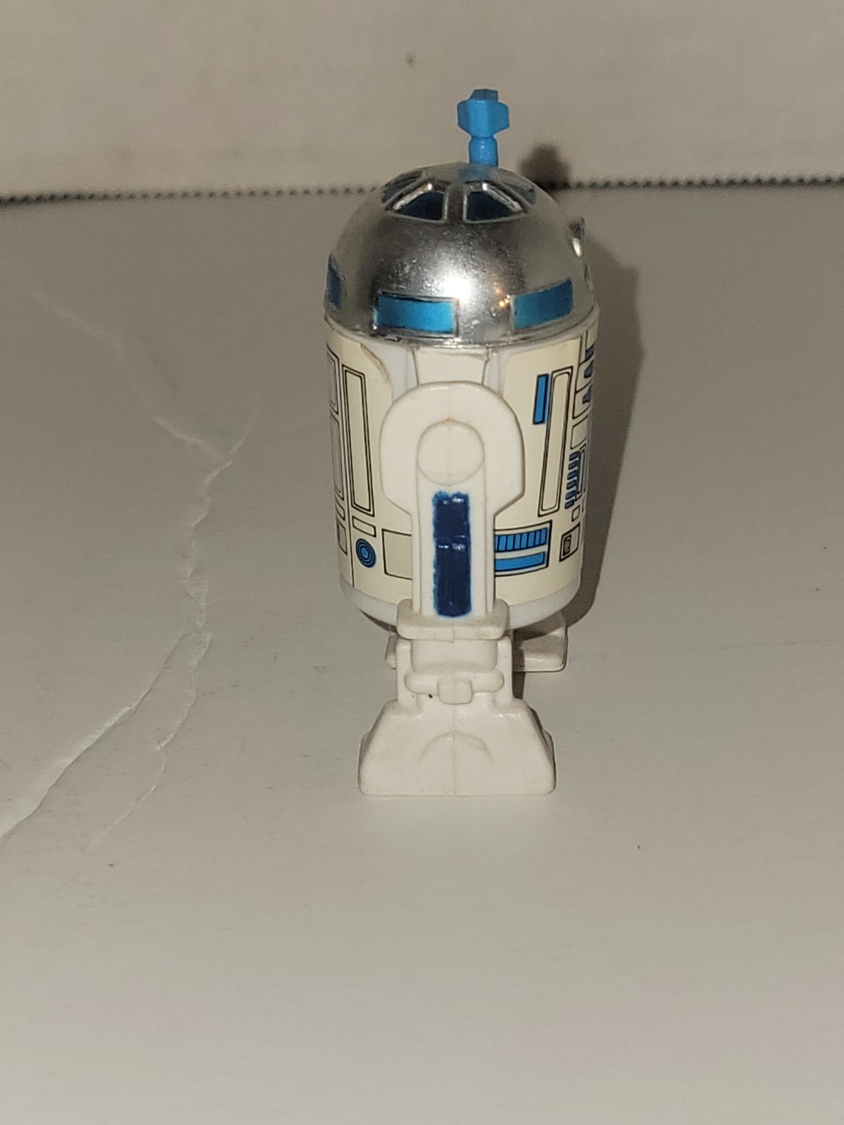 R2-D2 (Artoo-Detoo) (with Sensorscope) sold