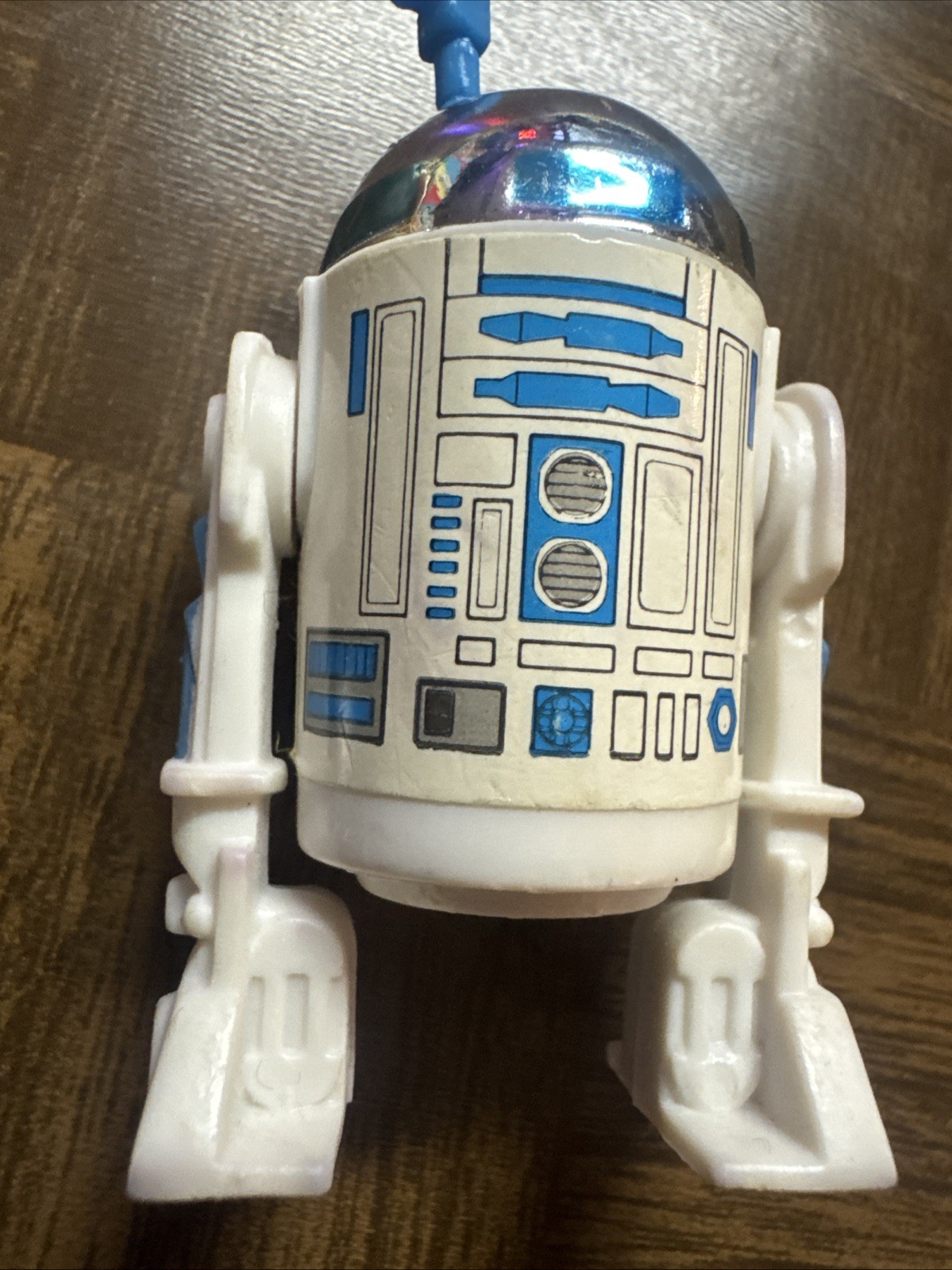 R2-D2 (Artoo-Detoo) (with Sensorscope) sold