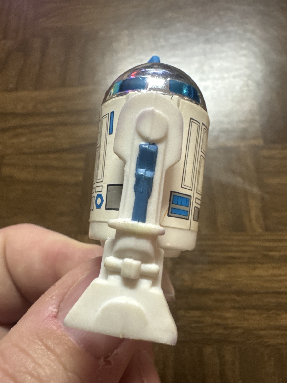 R2-D2 (Artoo-Detoo) (with Sensorscope) sold