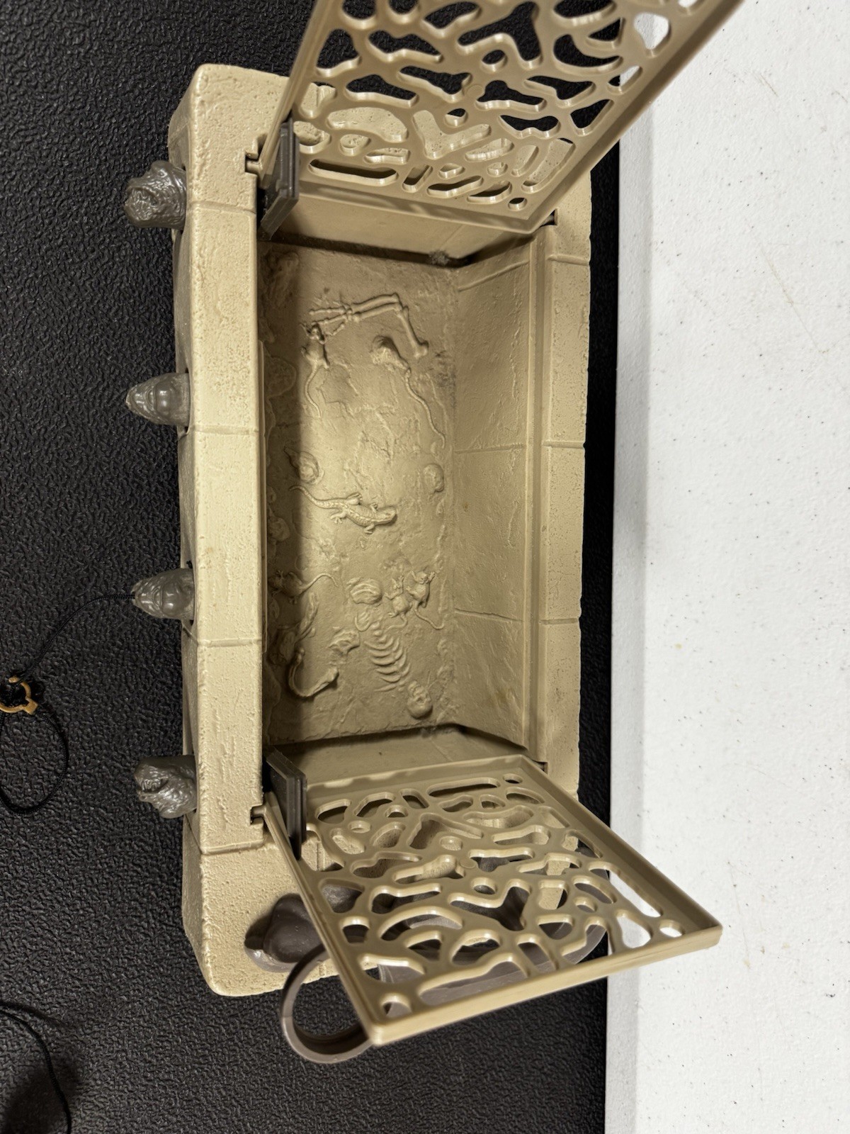 Jabba the Hutt Action Playset sold