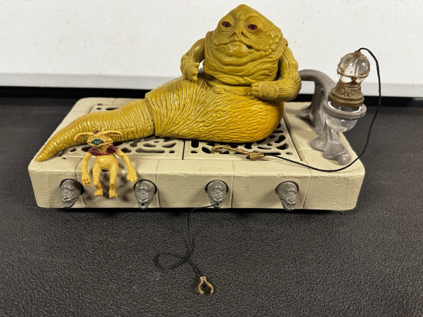Jabba the Hutt Action Playset sold