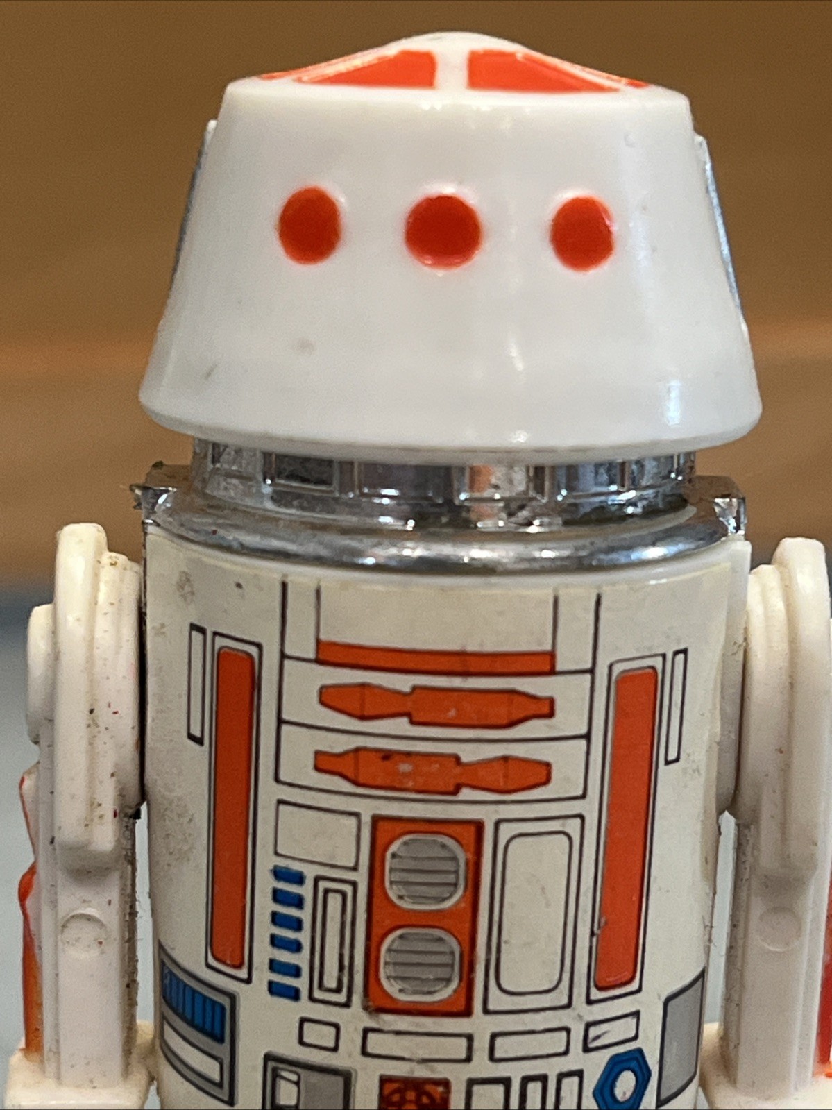 R5-D4 (Arfive-Defour) sold