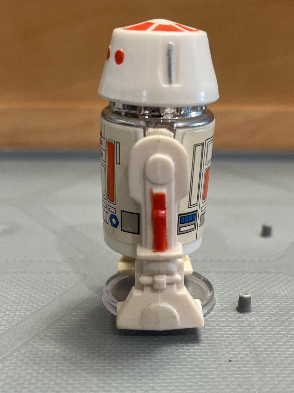 R5-D4 (Arfive-Defour) sold