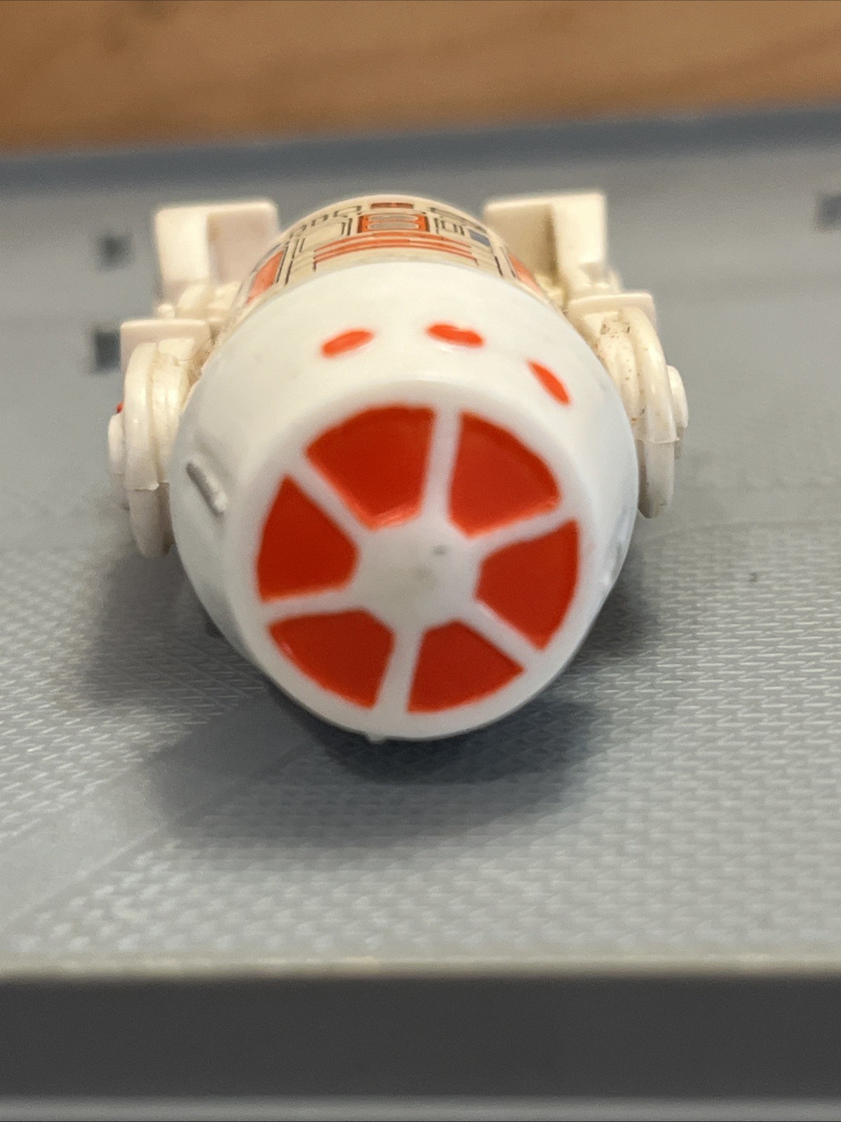 R5-D4 (Arfive-Defour) sold