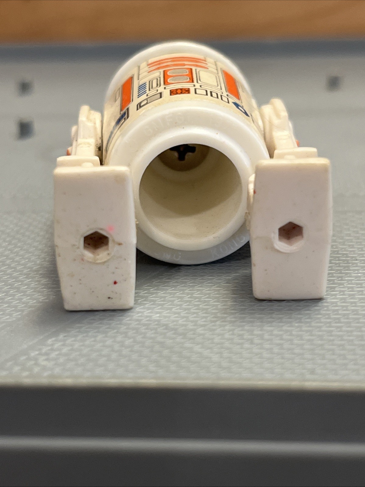 R5-D4 (Arfive-Defour) sold