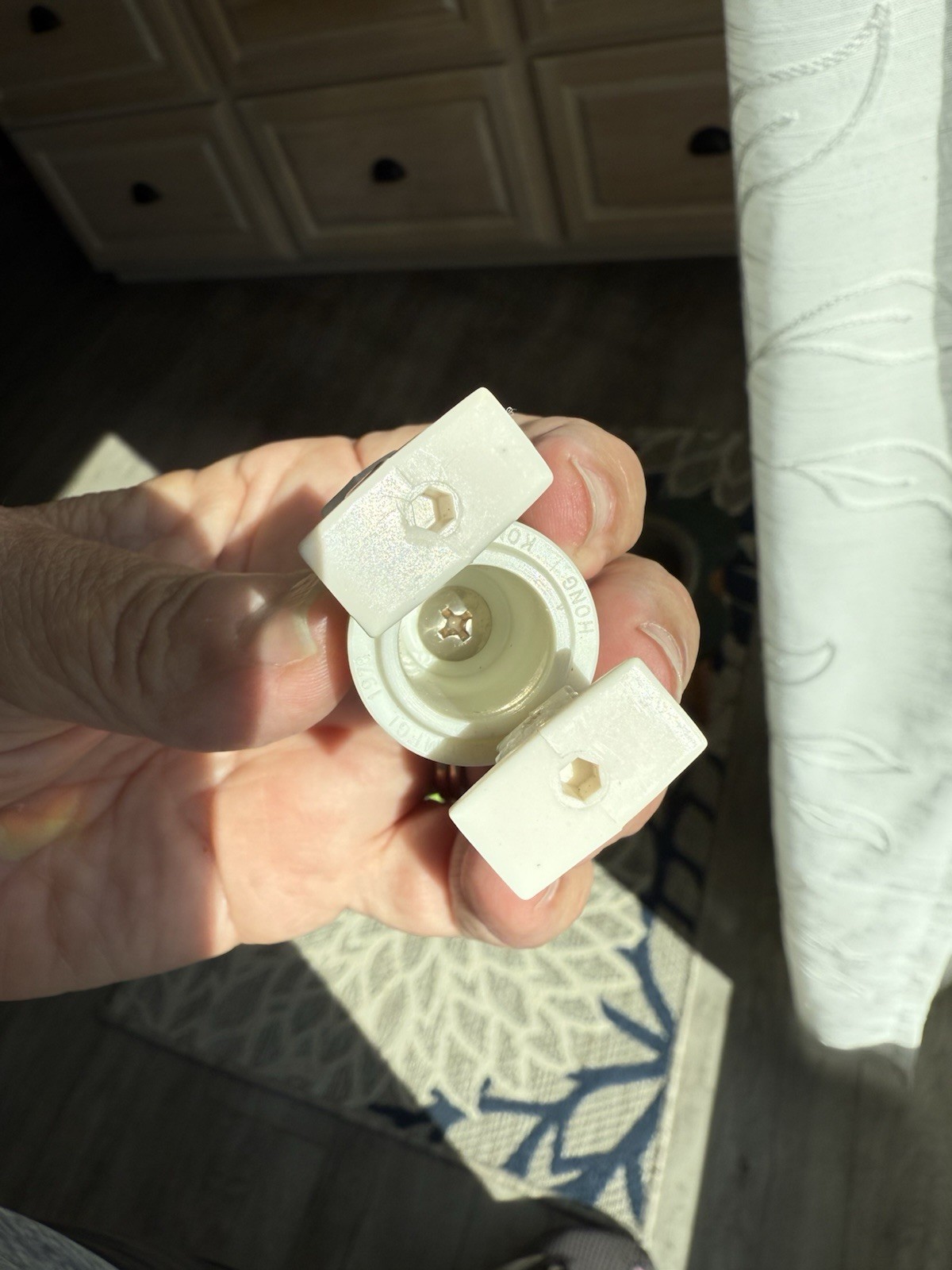 R5-D4 (Arfive-Defour) sold