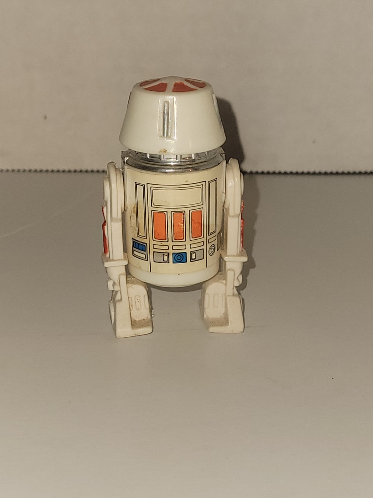 R5-D4 (Arfive-Defour) sold