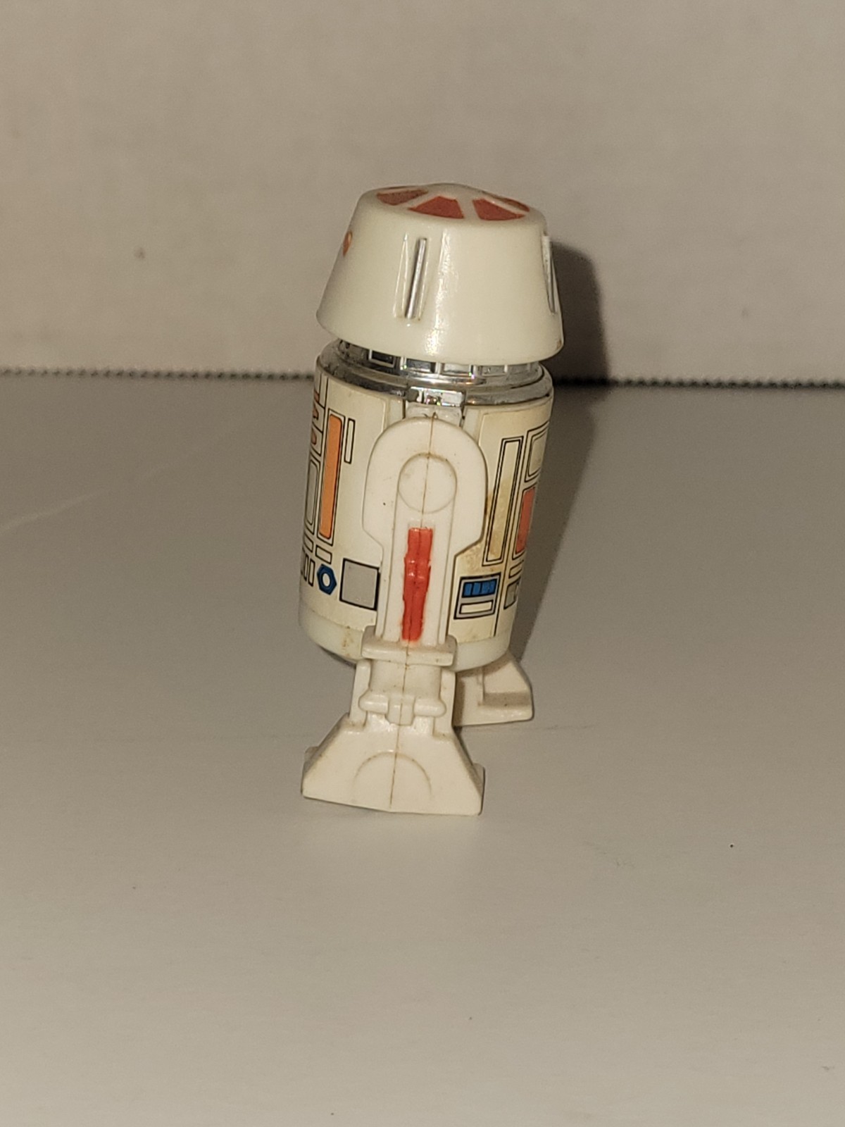 R5-D4 (Arfive-Defour) sold