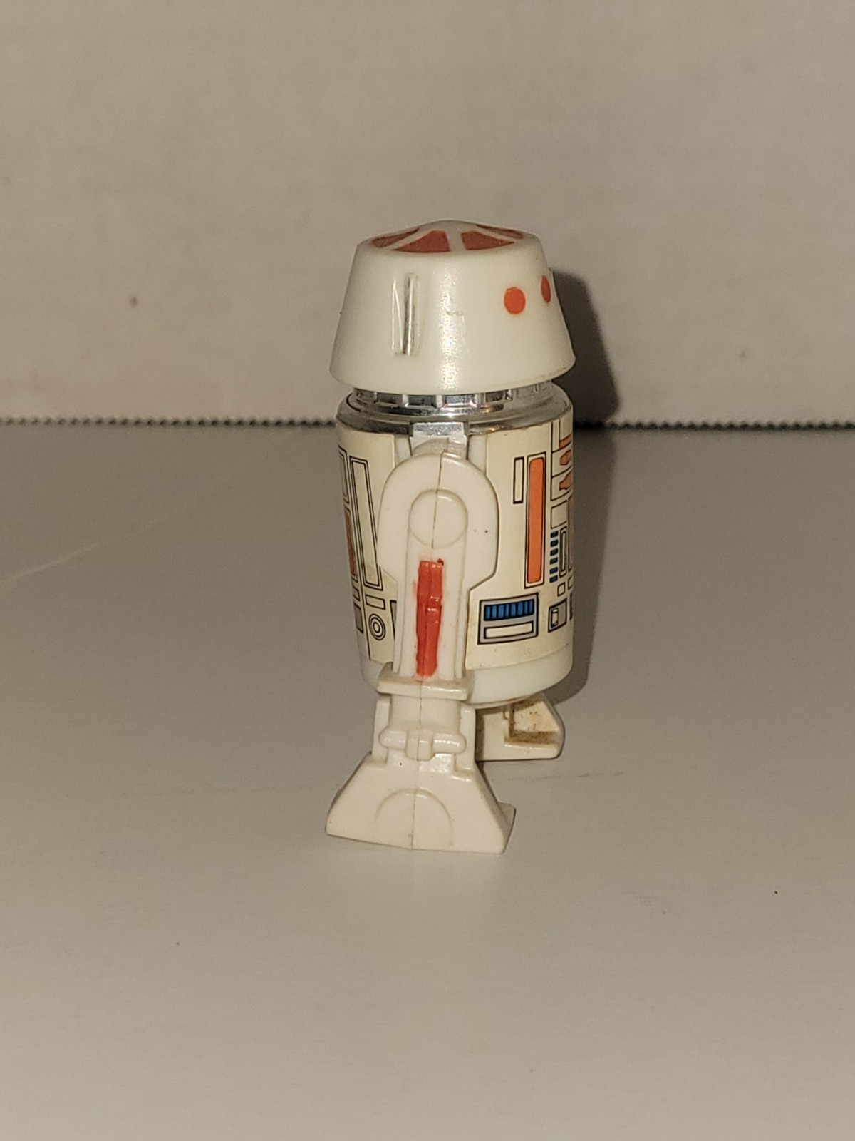 R5-D4 (Arfive-Defour) sold