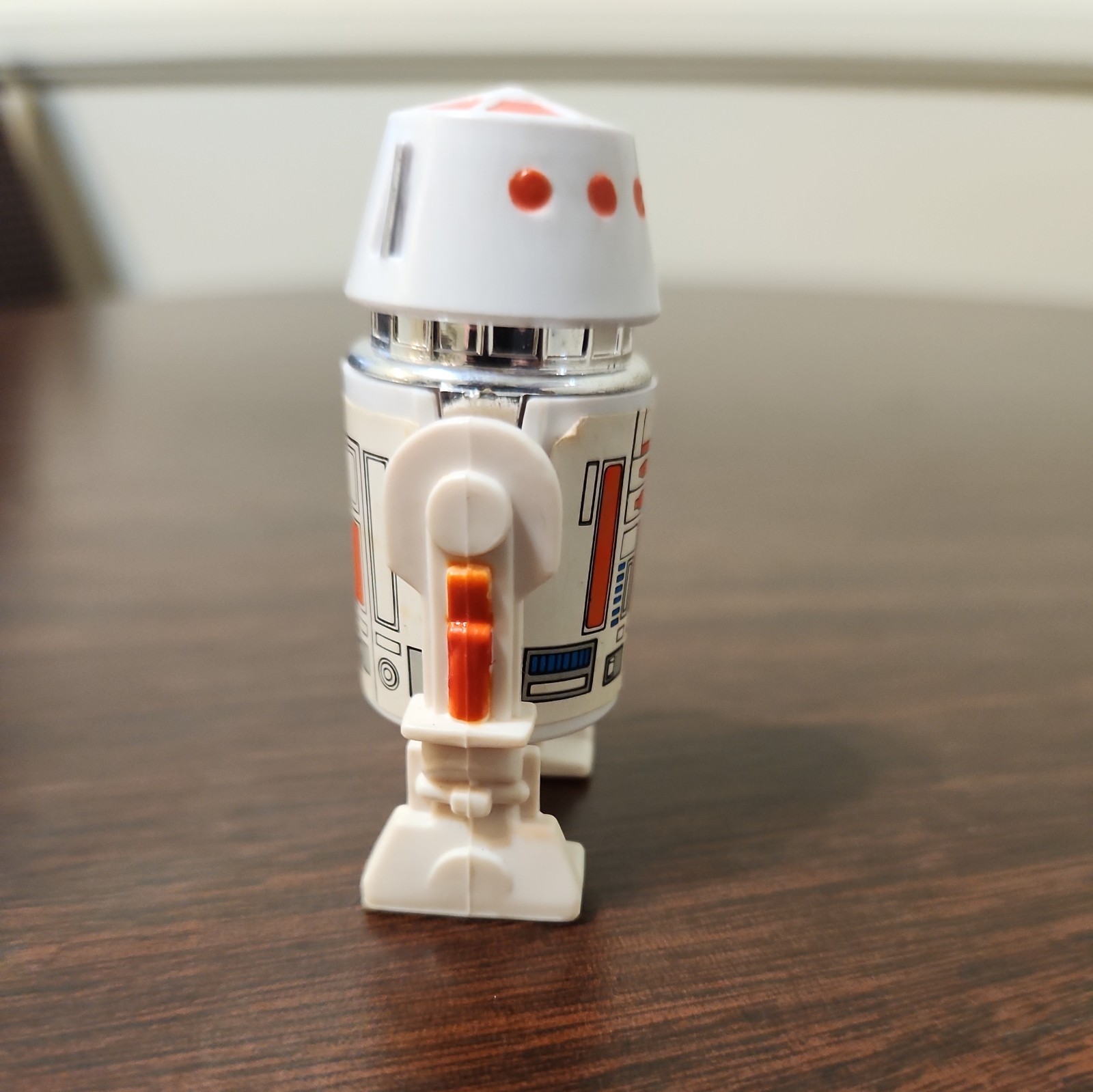 R5-D4 (Arfive-Defour) sold