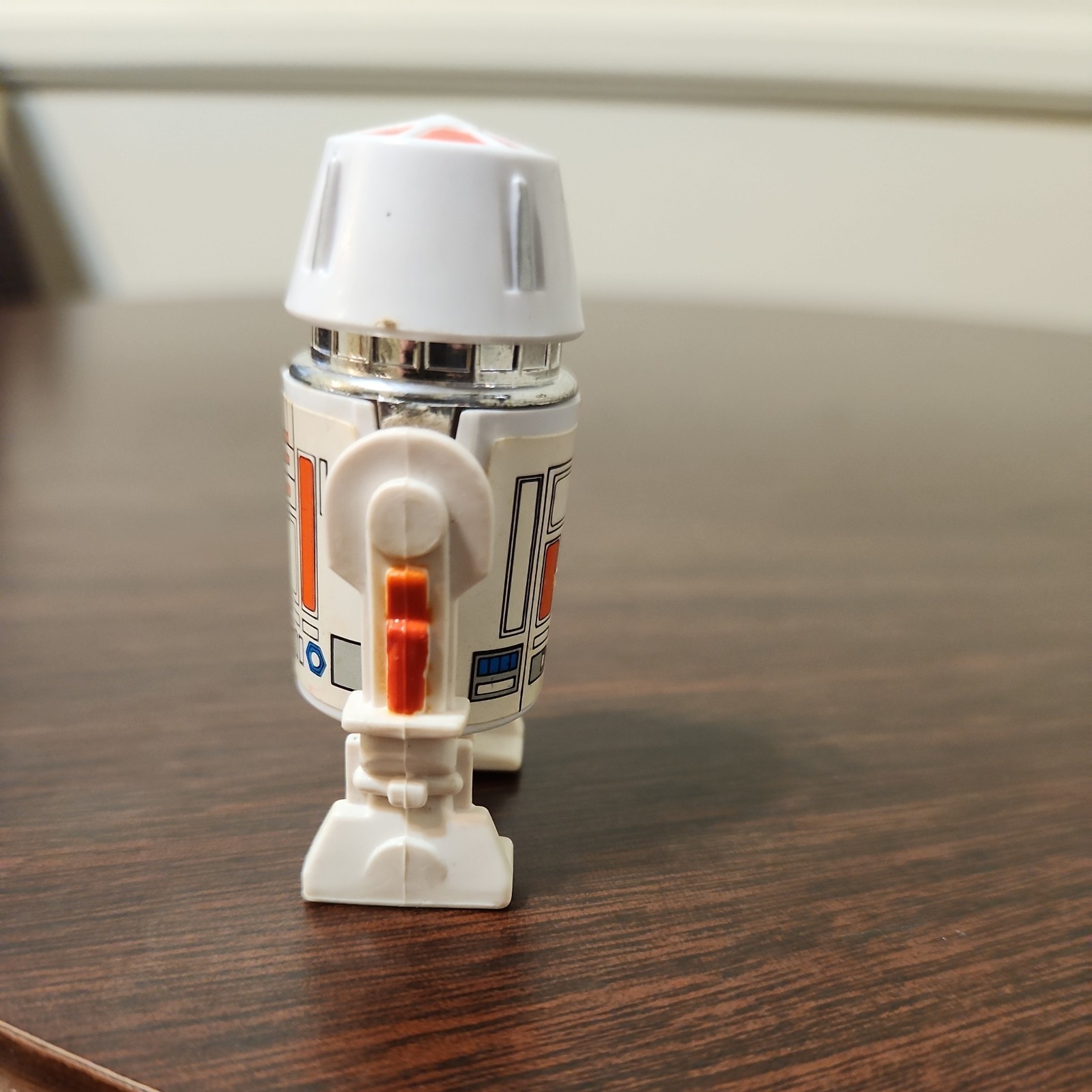 R5-D4 (Arfive-Defour) sold