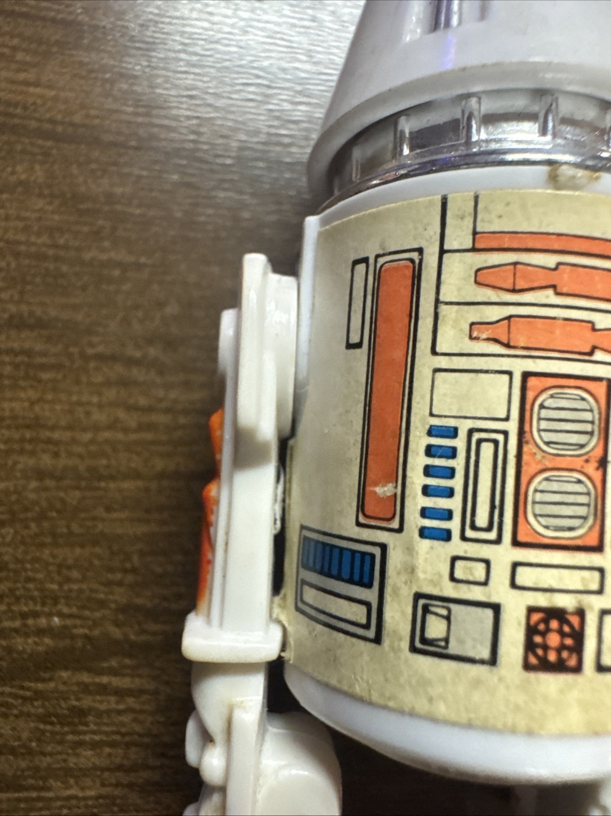 R5-D4 (Arfive-Defour) sold