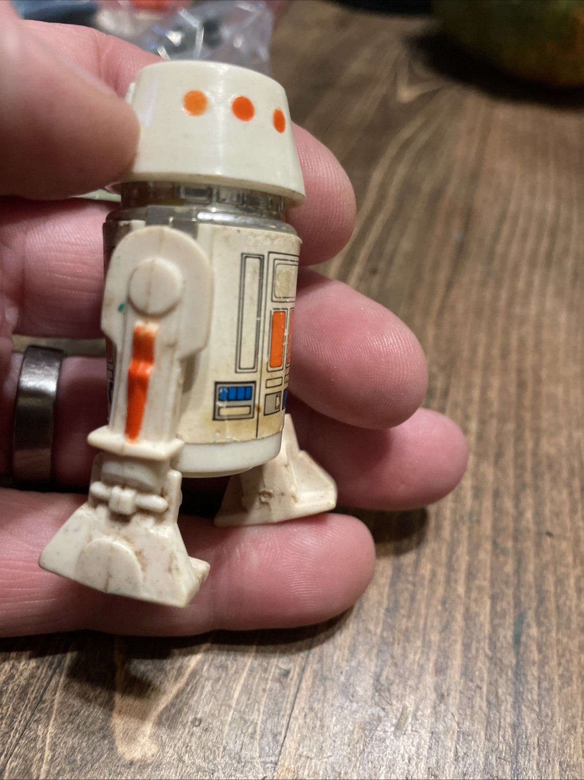 R5-D4 (Arfive-Defour) sold