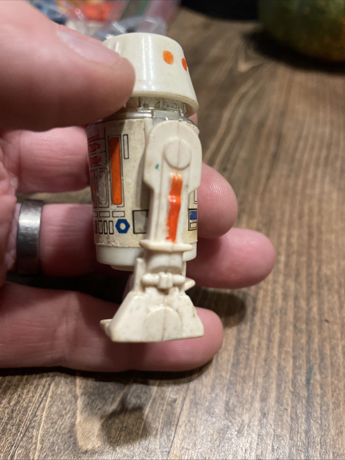 R5-D4 (Arfive-Defour) sold