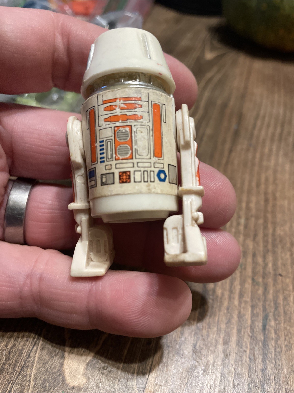 R5-D4 (Arfive-Defour) sold