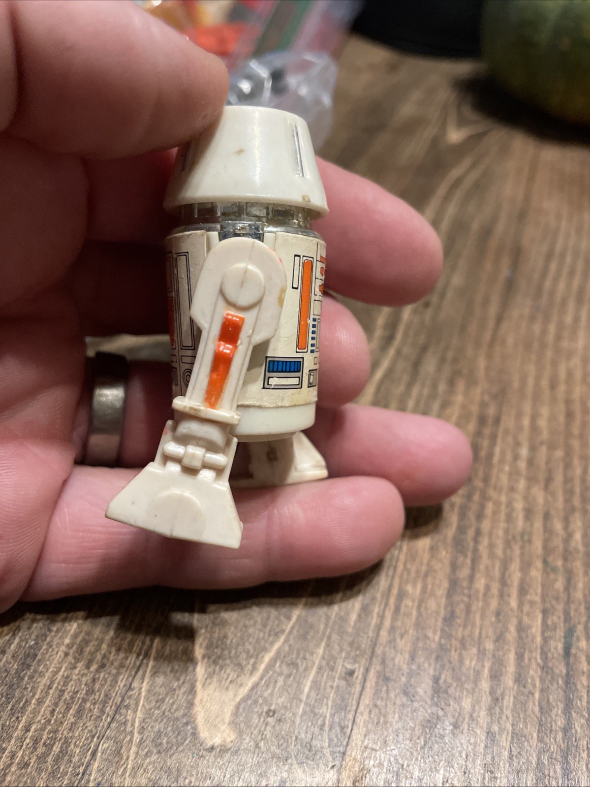 R5-D4 (Arfive-Defour) sold