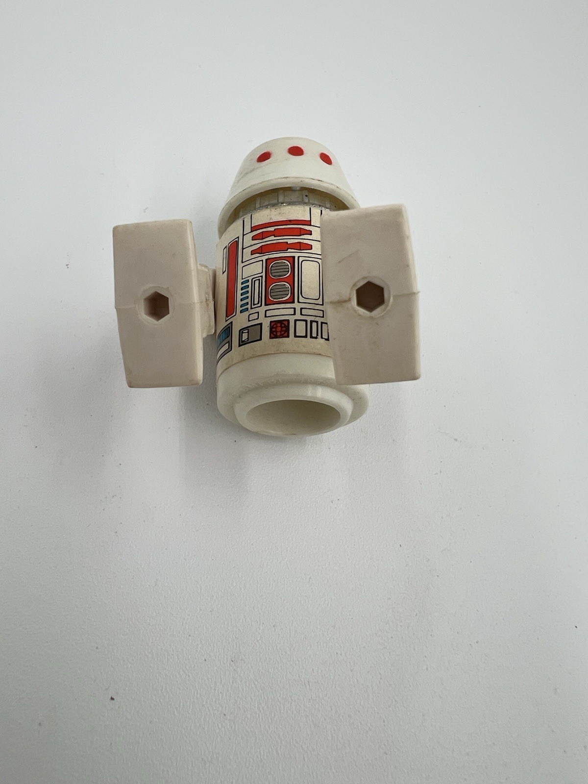 R5-D4 (Arfive-Defour) sold