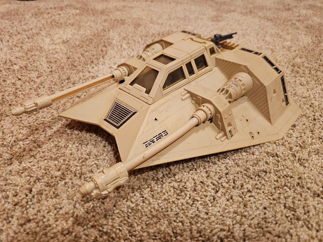 Rebel Armored Snowspeeder sold