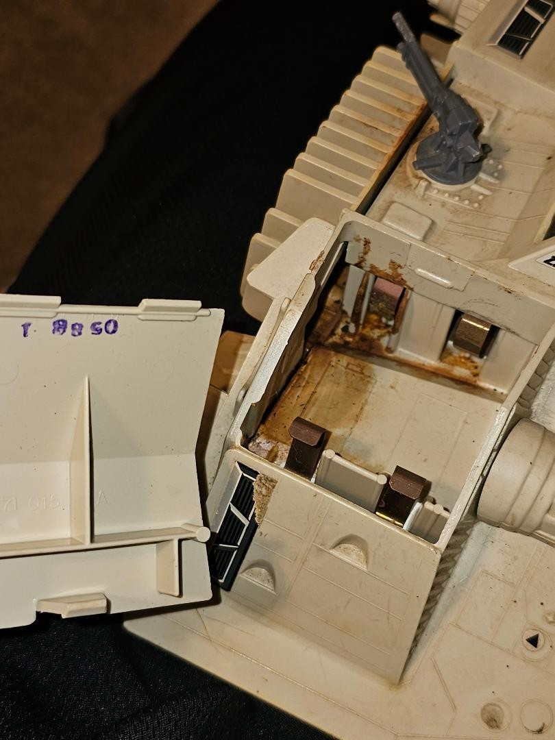 Rebel Armored Snowspeeder sold