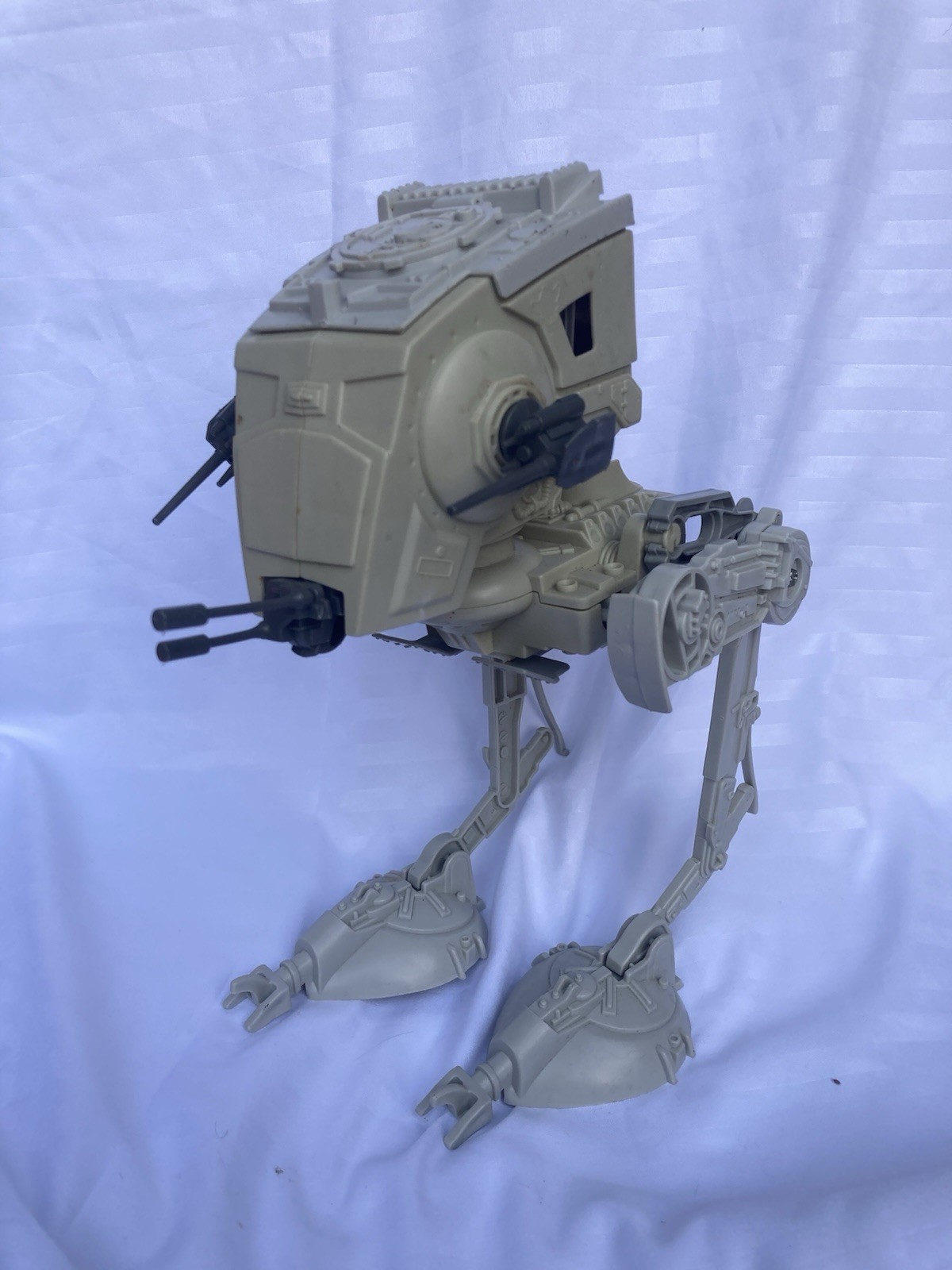 Scout Walker (AT-ST) sold