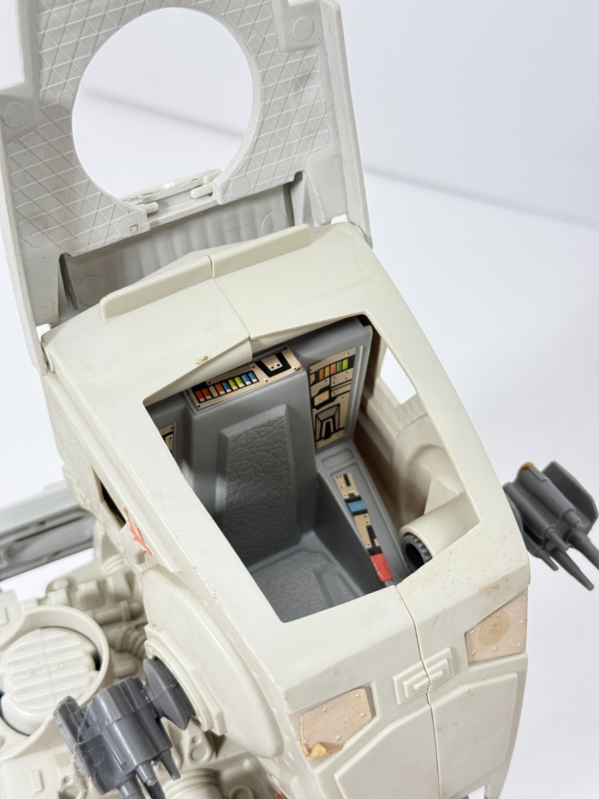 Scout Walker (AT-ST) sold