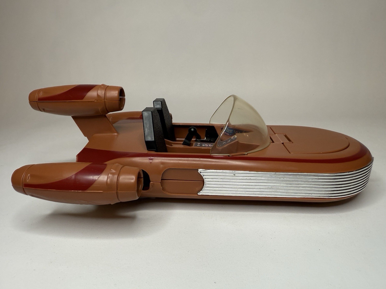 Landspeeder sold