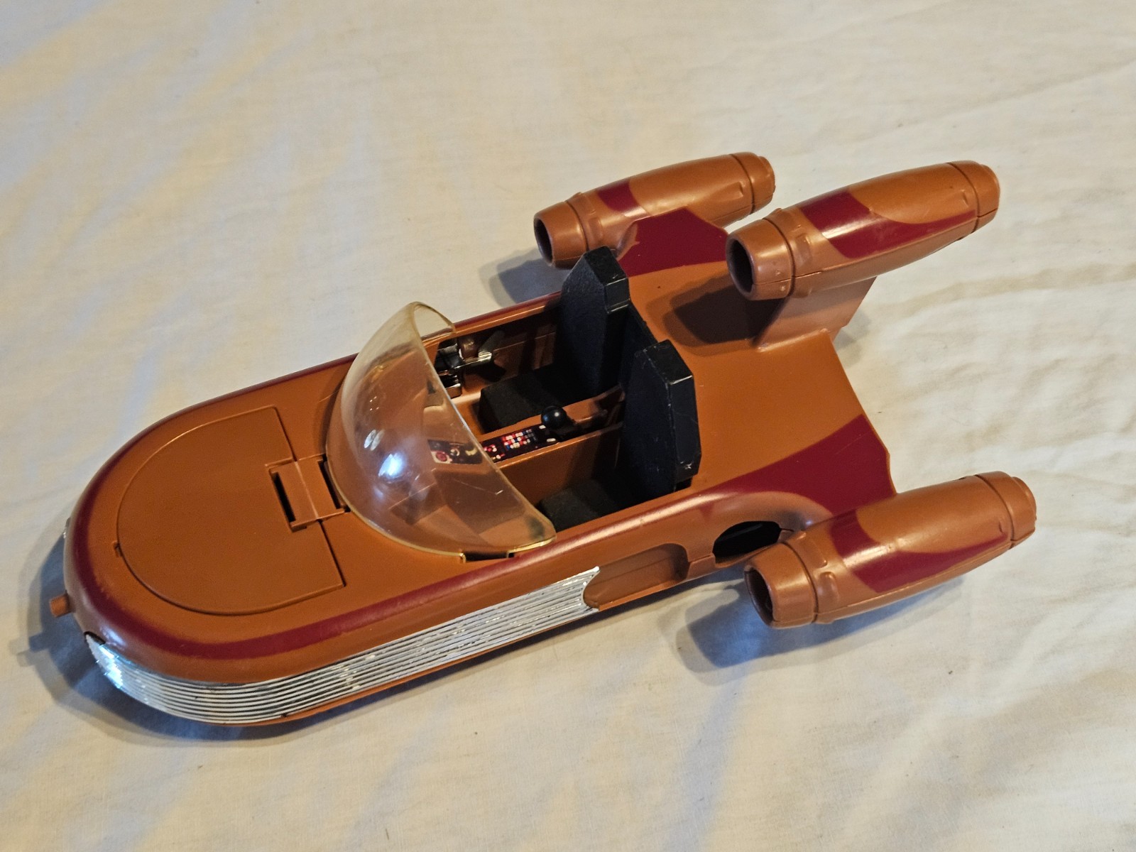 Landspeeder sold