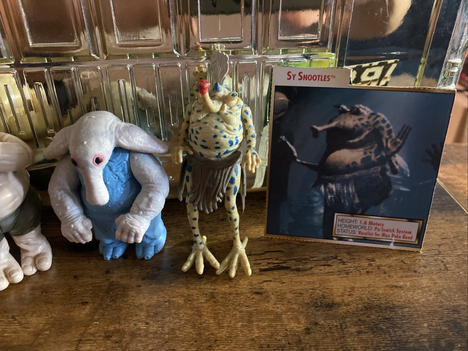 Sy Snootles & The Rebo Band sold