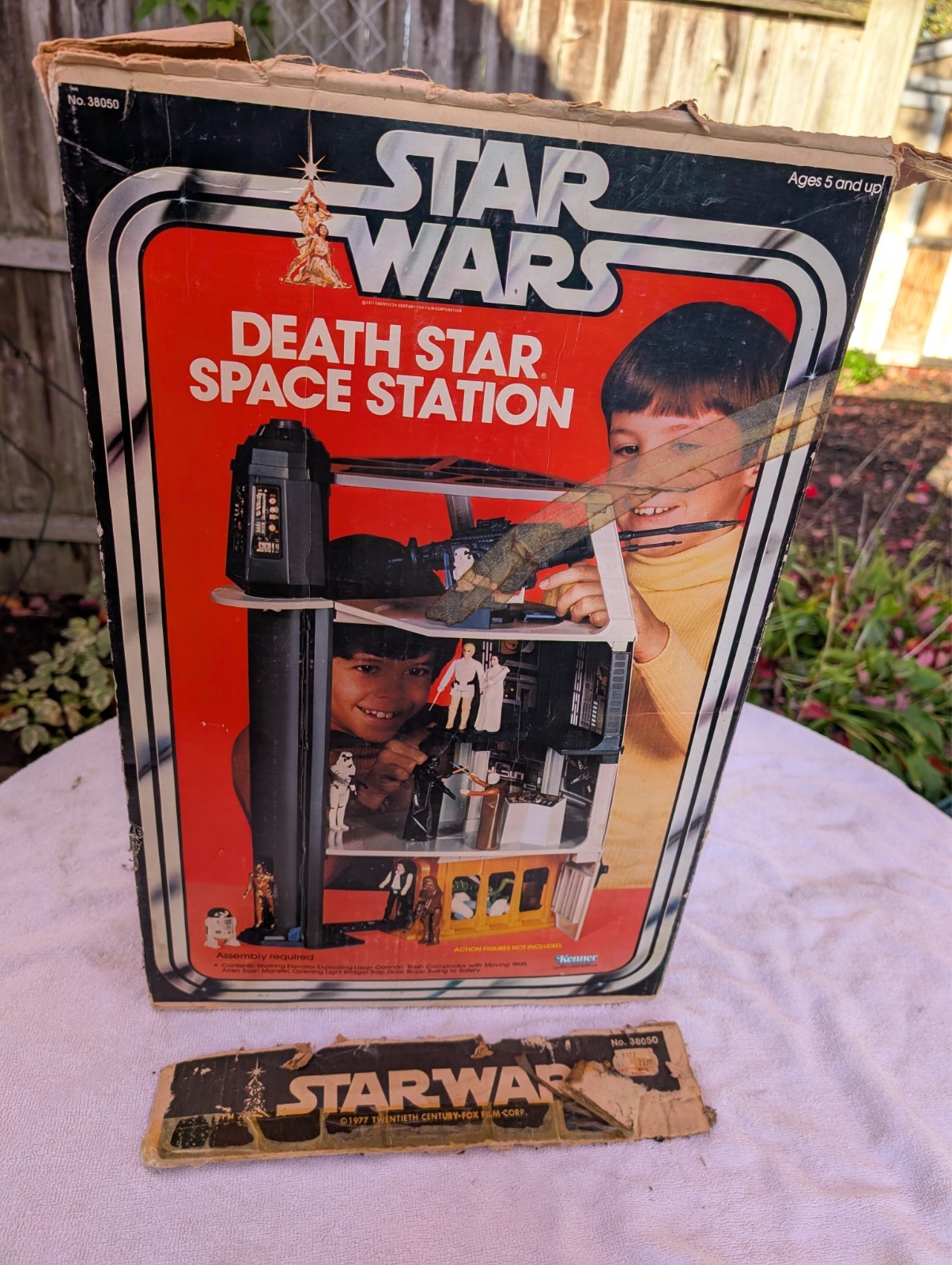 Death Star Space Station (Kenner) sold