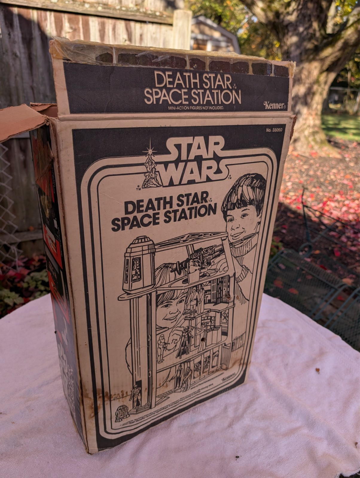 Death Star Space Station (Kenner) sold