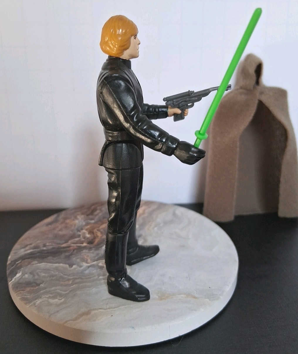 Luke Skywalker (Jedi Knight Outfit) sold