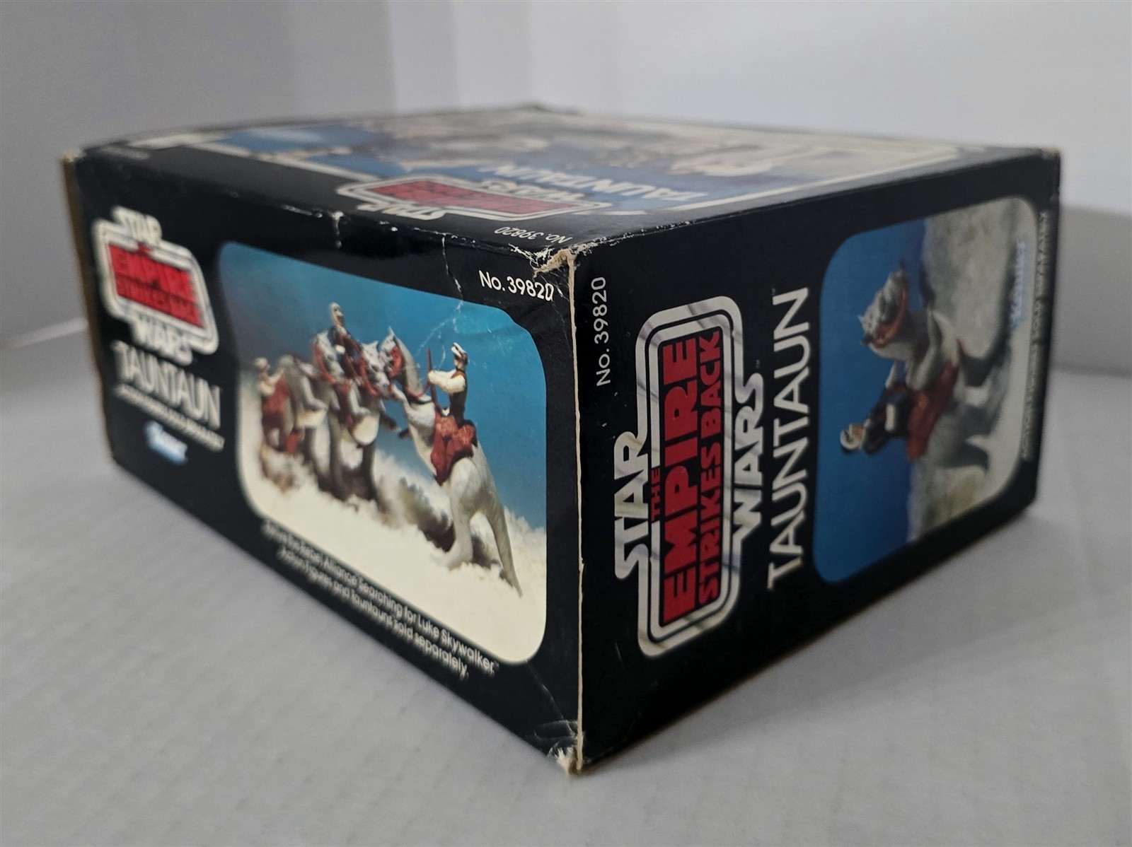 Tauntaun (closed belly) sold