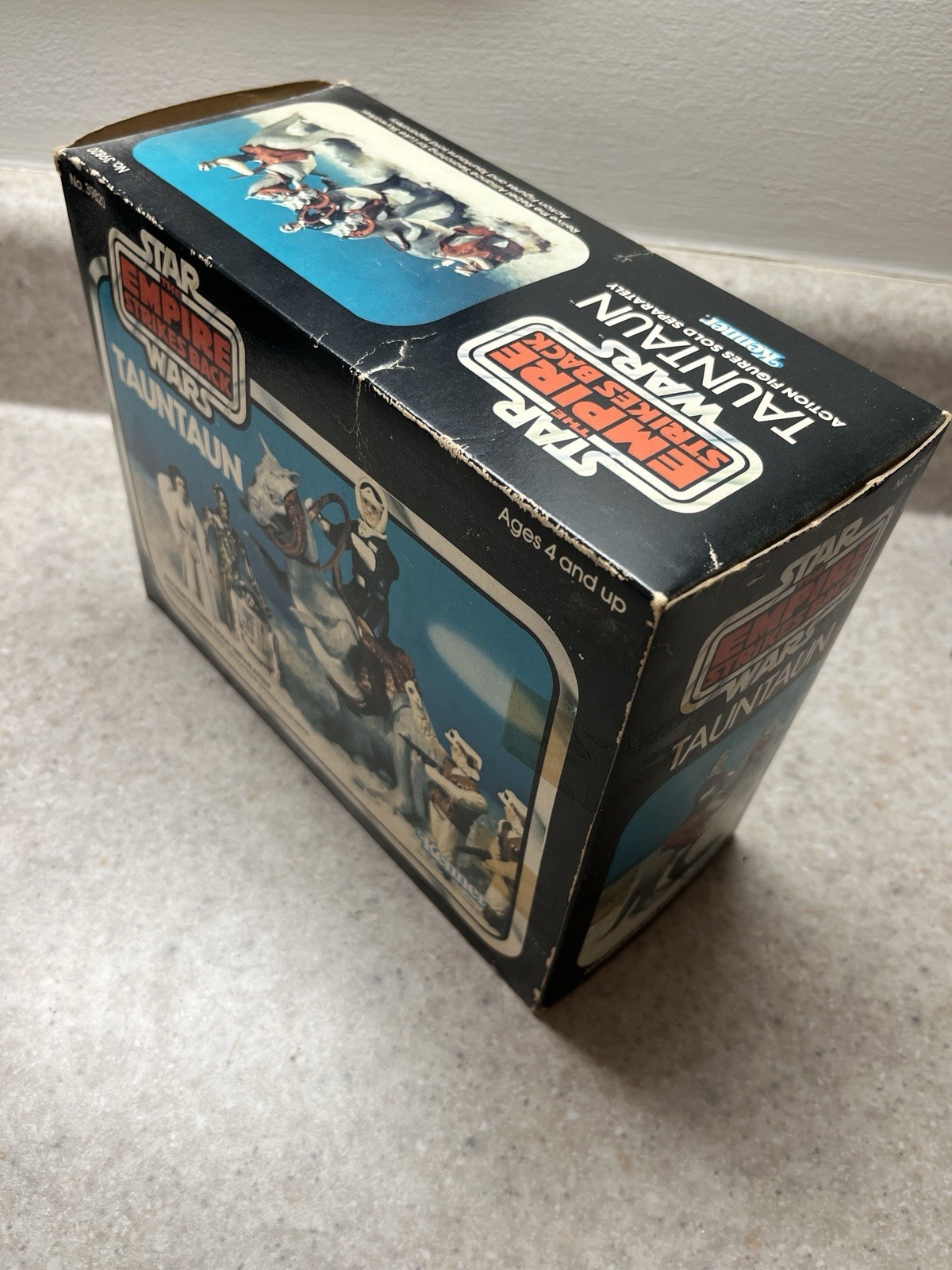 Tauntaun (closed belly) sold