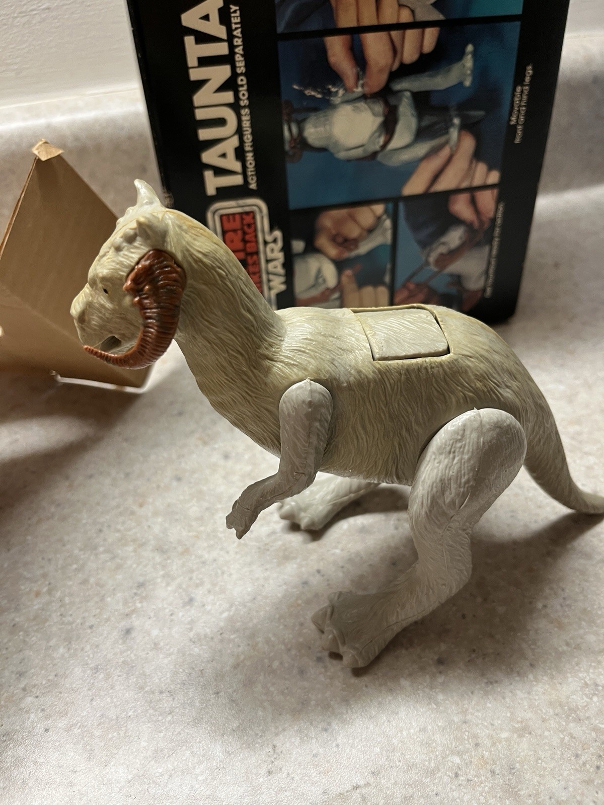 Tauntaun (closed belly) sold