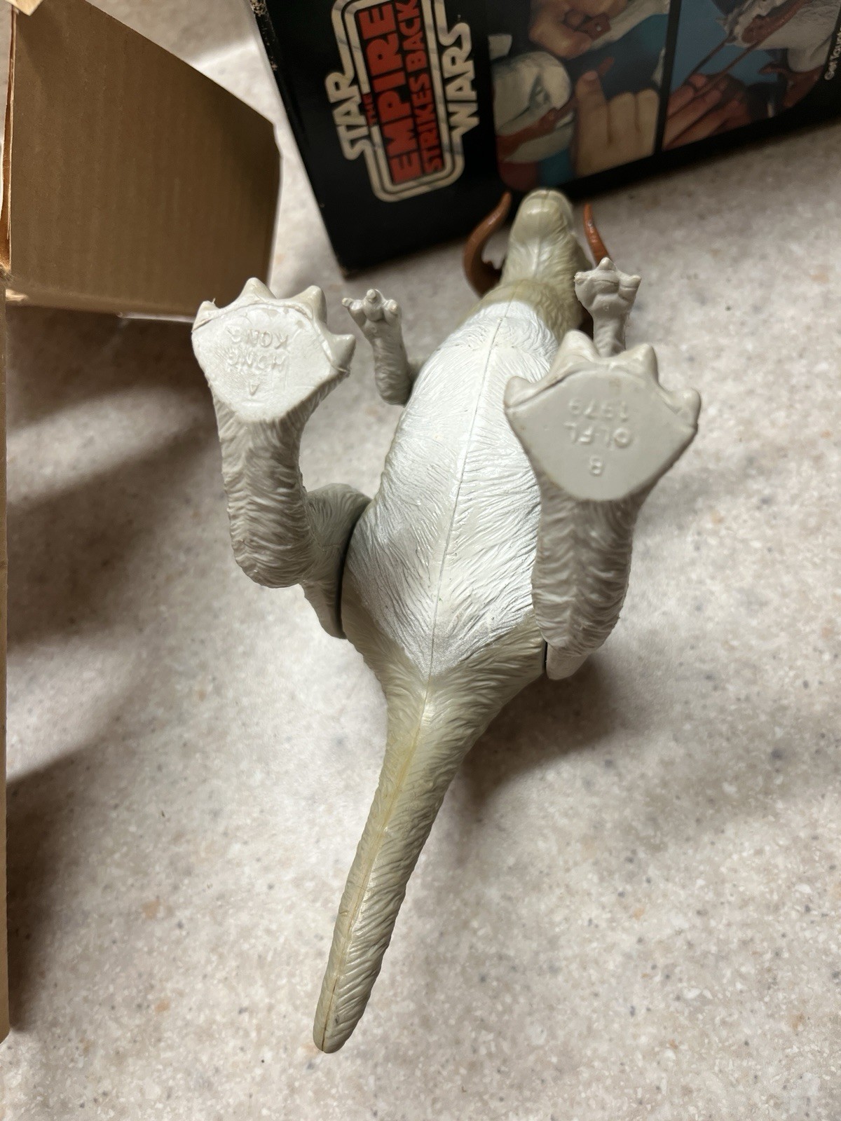 Tauntaun (closed belly) sold