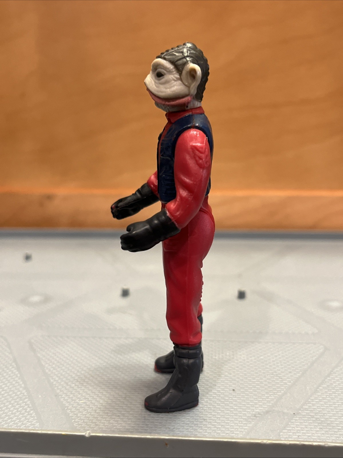 Nien Nunb sold