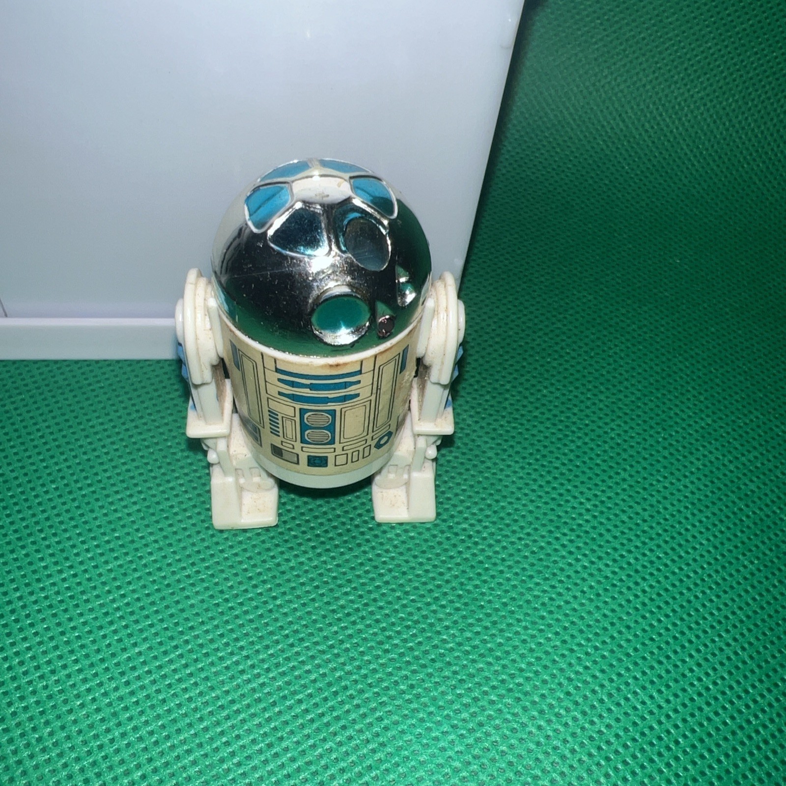 R2-D2 (Artoo-Detoo) with pop-up Lightsaber sold