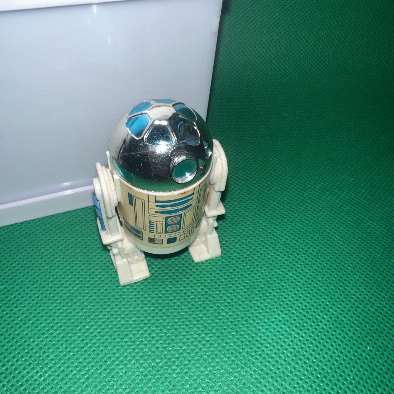 R2-D2 (Artoo-Detoo) with pop-up Lightsaber sold