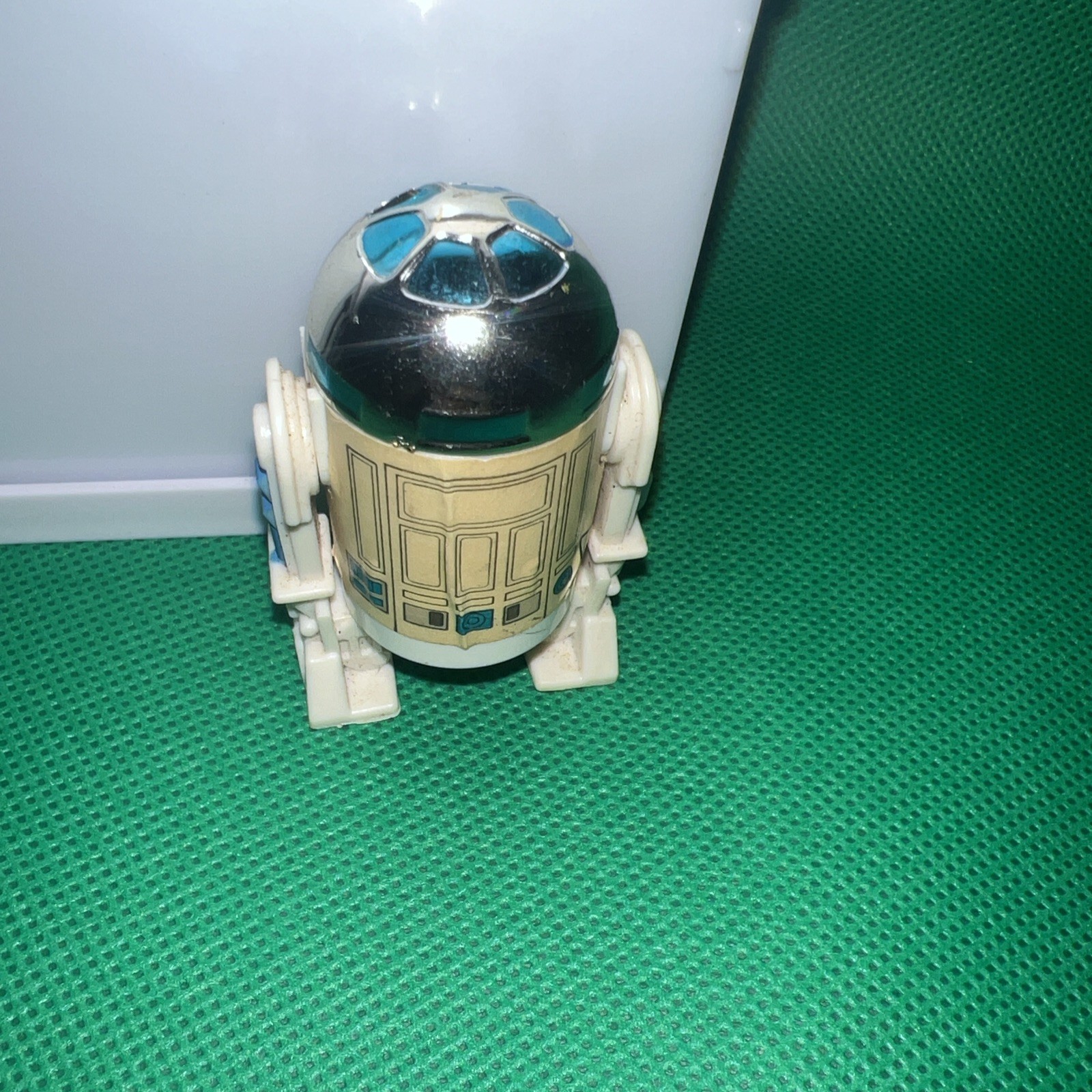 R2-D2 (Artoo-Detoo) with pop-up Lightsaber sold