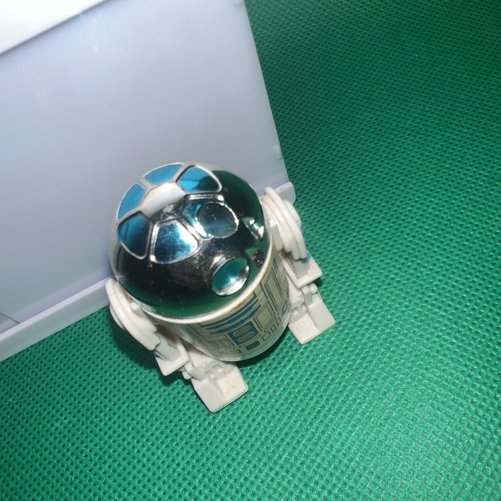 R2-D2 (Artoo-Detoo) with pop-up Lightsaber sold