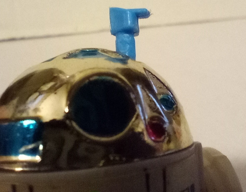 R2-D2 (Artoo-Detoo) (with Sensorscope) sold