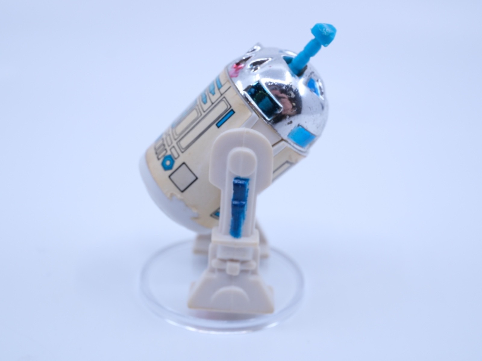 R2-D2 (Artoo-Detoo) (with Sensorscope) sold