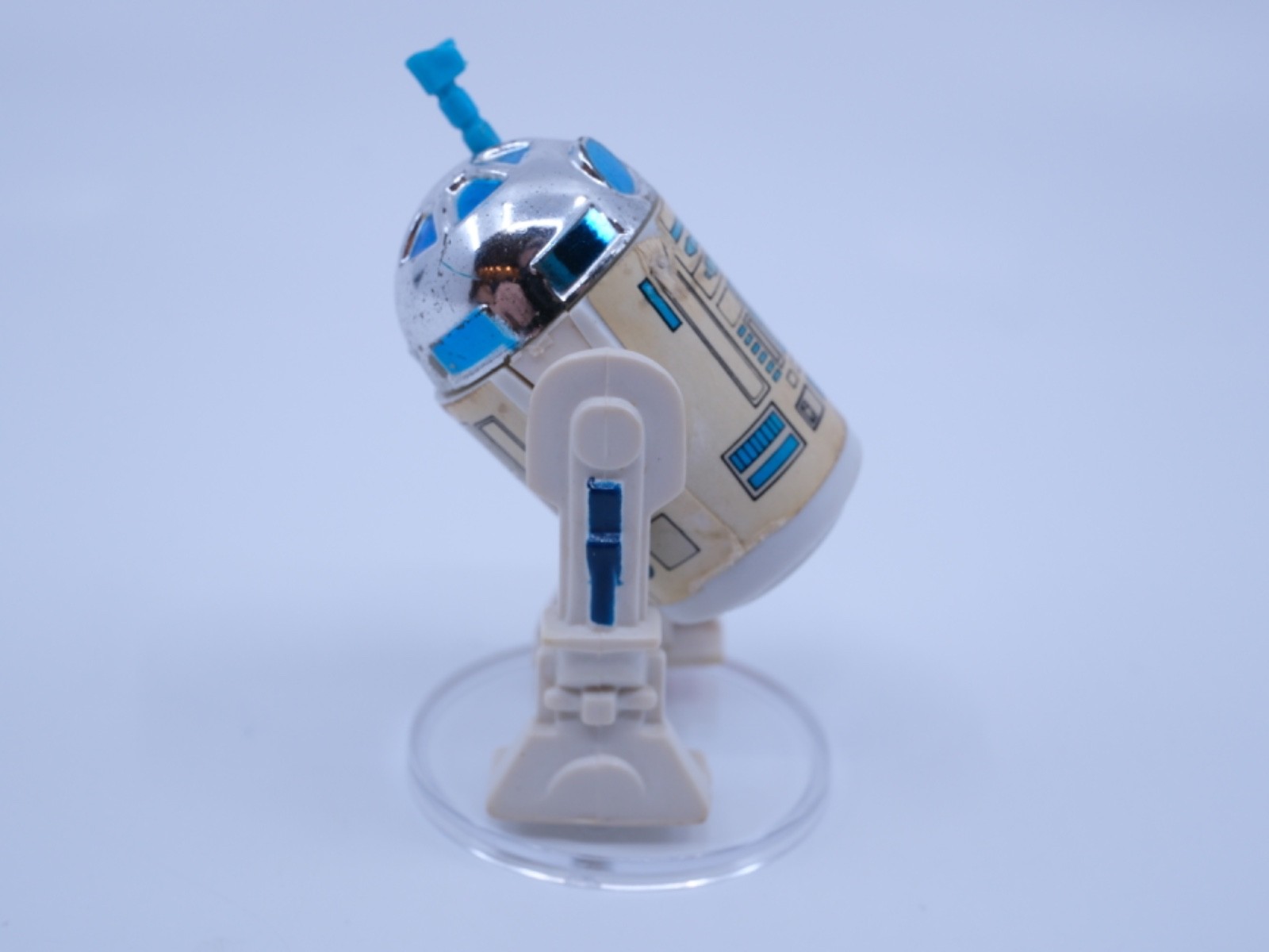 R2-D2 (Artoo-Detoo) (with Sensorscope) sold