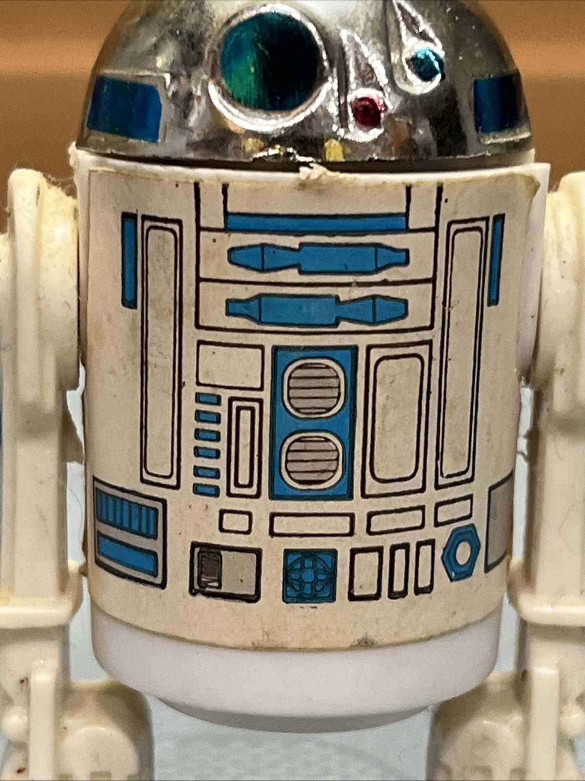 R2-D2 (Artoo-Detoo) (with Sensorscope) sold