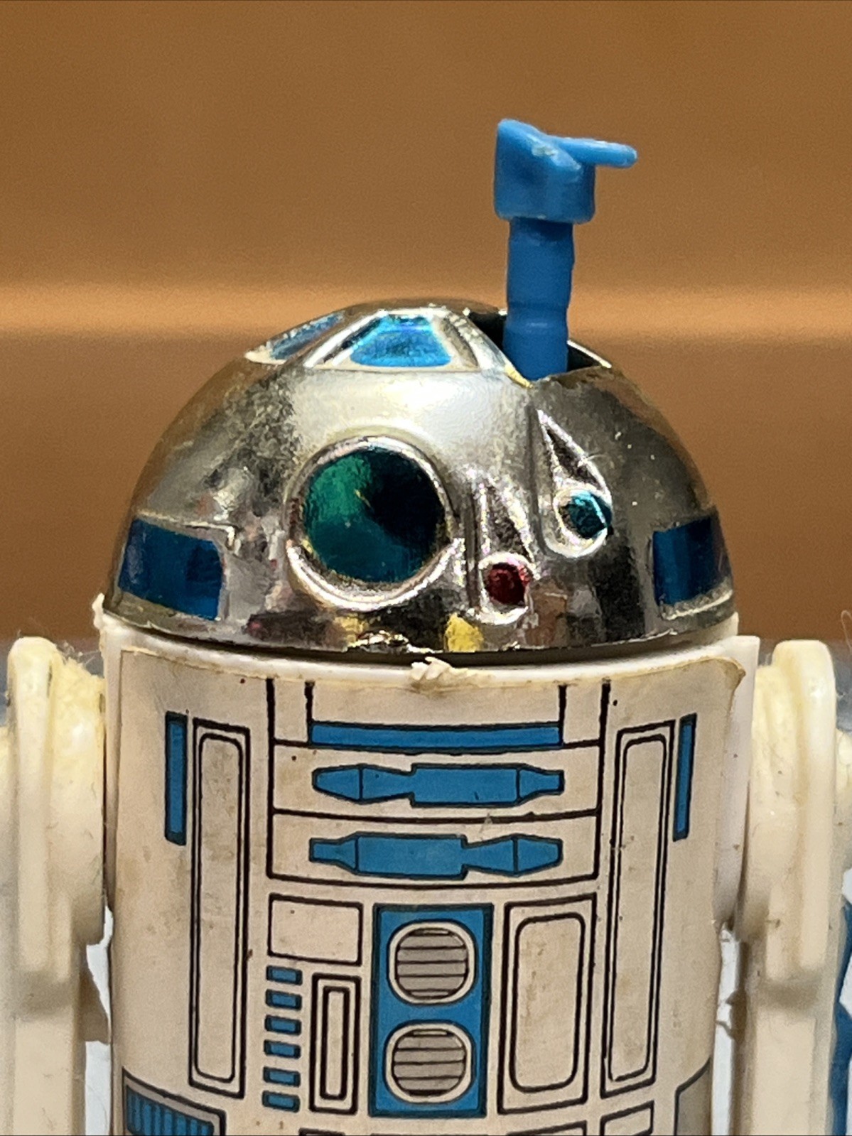 R2-D2 (Artoo-Detoo) (with Sensorscope) sold