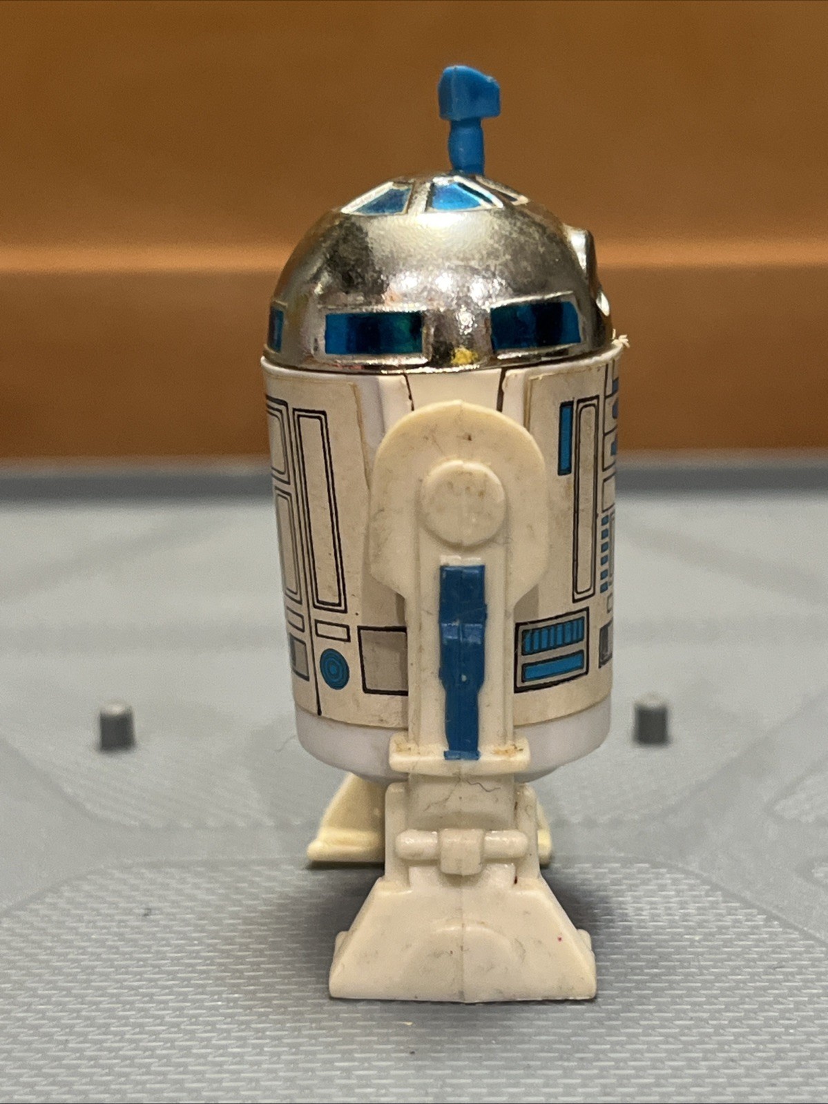 R2-D2 (Artoo-Detoo) (with Sensorscope) sold