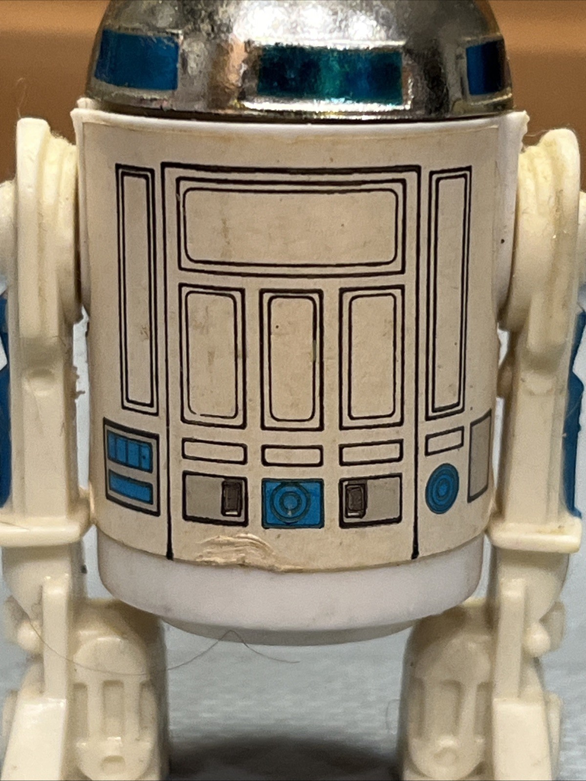 R2-D2 (Artoo-Detoo) (with Sensorscope) sold