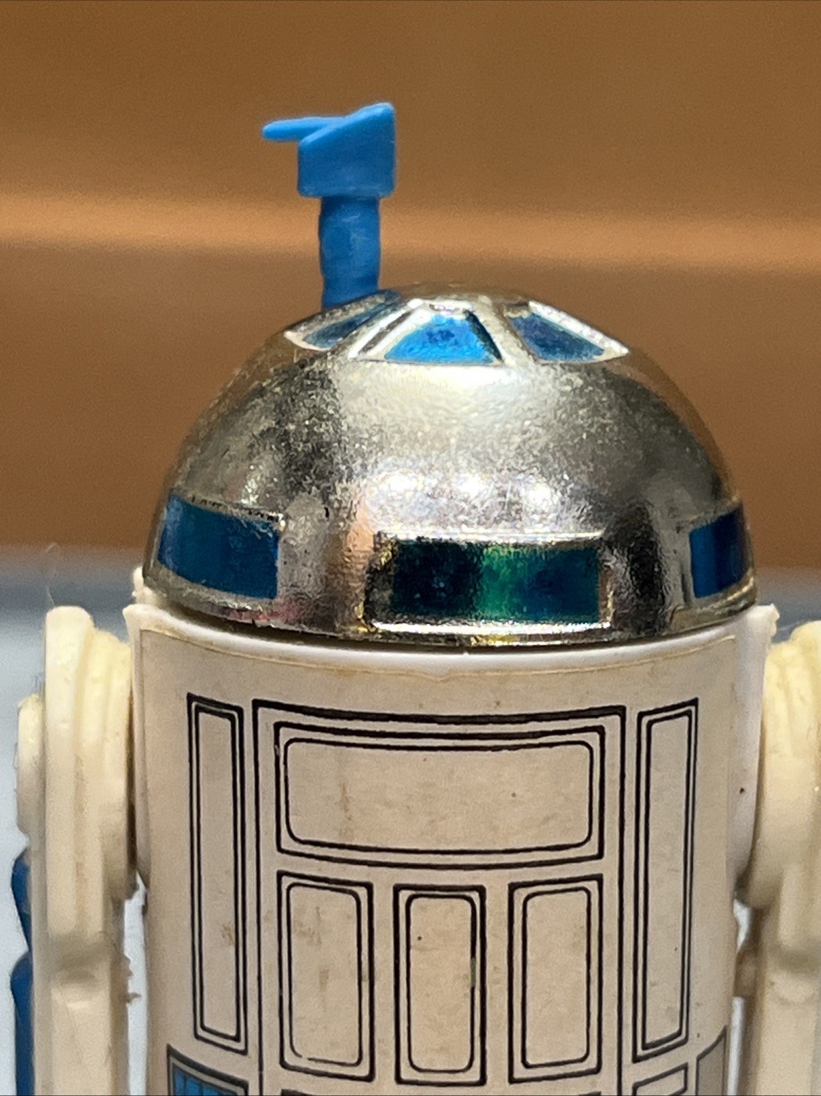 R2-D2 (Artoo-Detoo) (with Sensorscope) sold