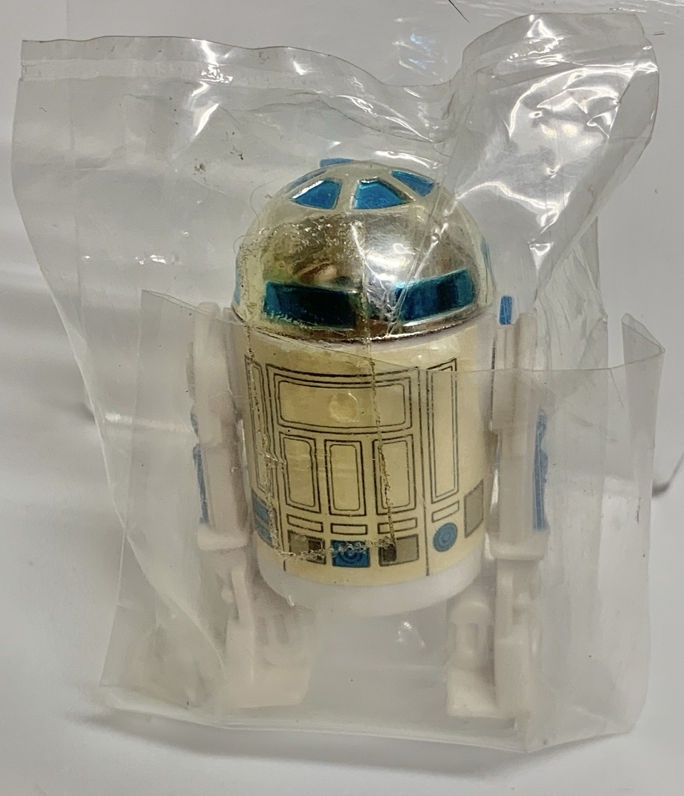 R2-D2 (Artoo-Detoo) (with Sensorscope) sold